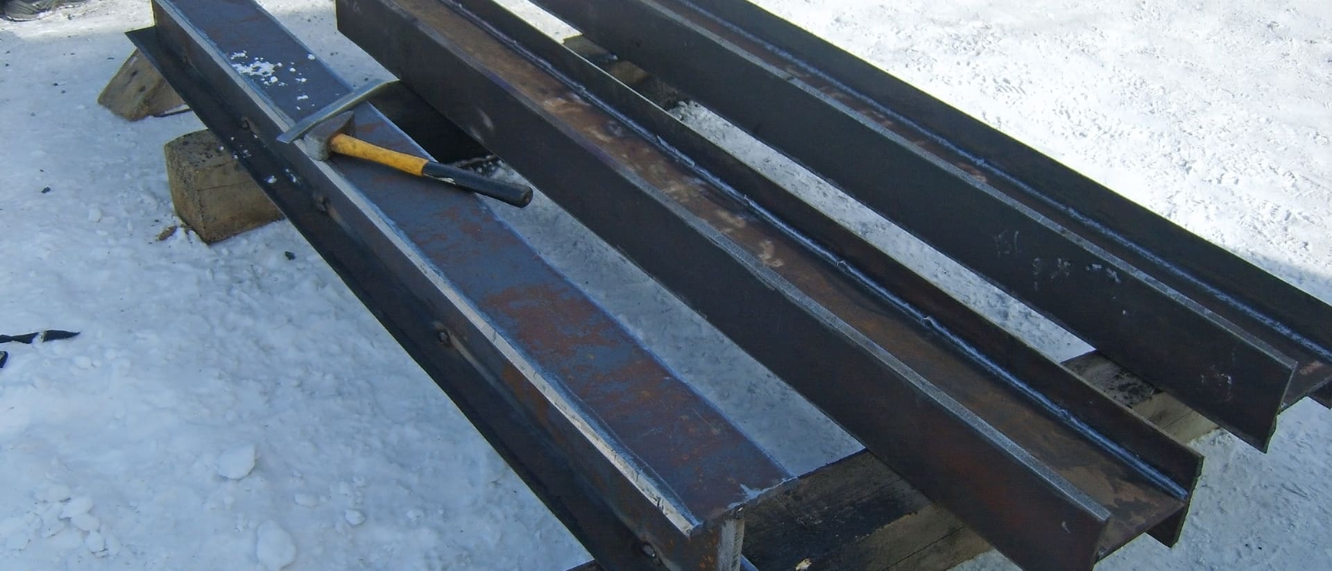 Completed welded steel structure